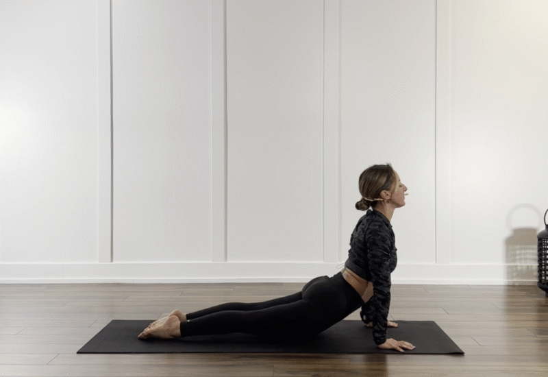 Posture du cobra en yoga